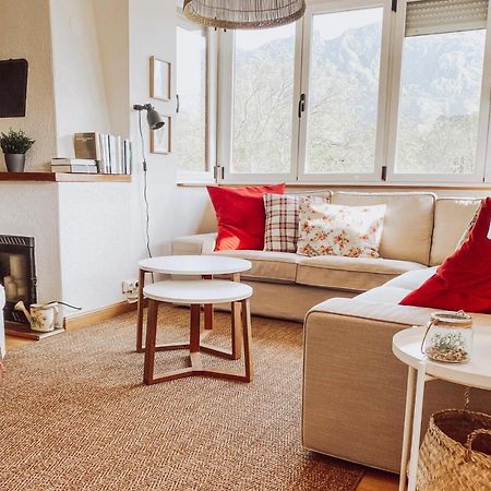 Bella Kalma, acogedora casa con parking, jardin y wifi Guest House Llanes Bagian luar foto