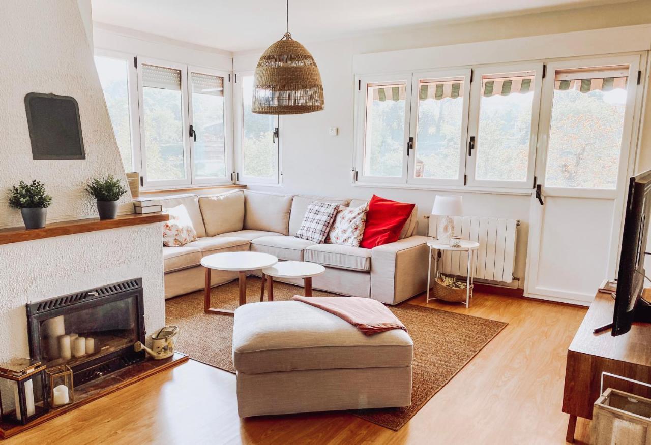 Bella Kalma, acogedora casa con parking, jardin y wifi Guest House Llanes Bagian luar foto